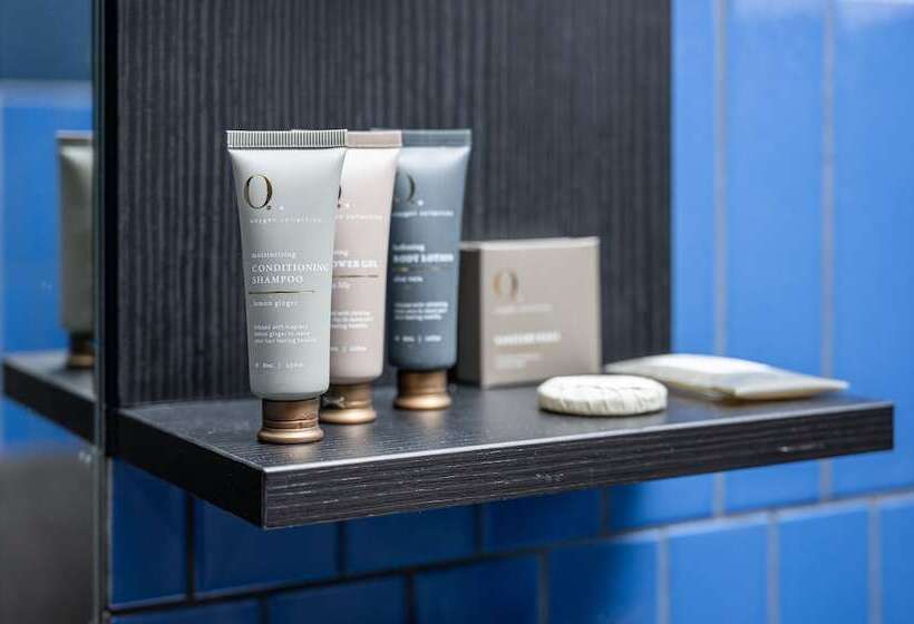 Oros Hotel And Apartments