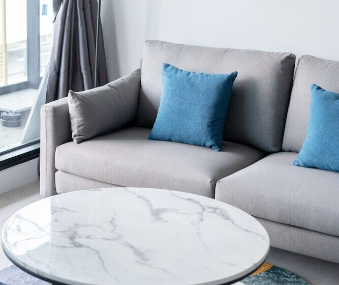 Oros Hotel And Apartments