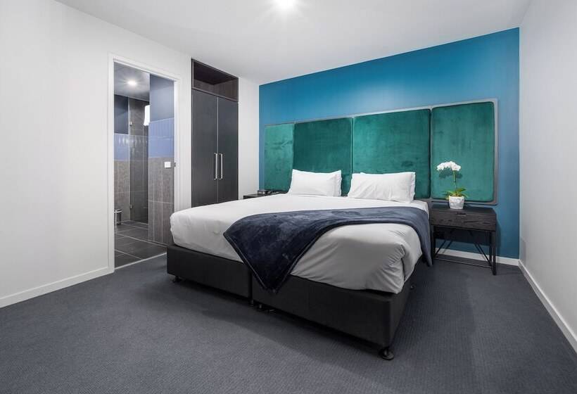 Oros Hotel And Apartments