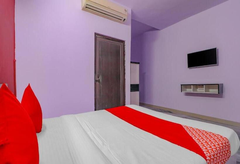 O Primrose Hotel S Near Noida Sector 76 Metro Station