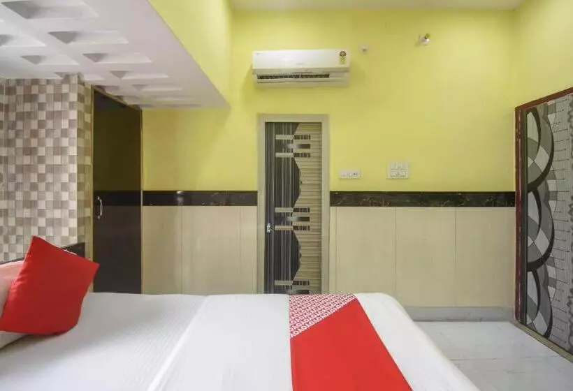 Hotelli Oyo 76017 Metro Inn