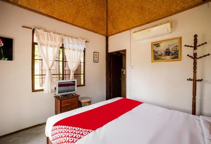 فندق Oyo 766 Zompo Baan Din Resort