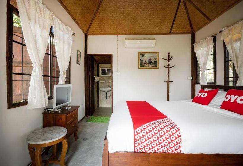 فندق Oyo 766 Zompo Baan Din Resort