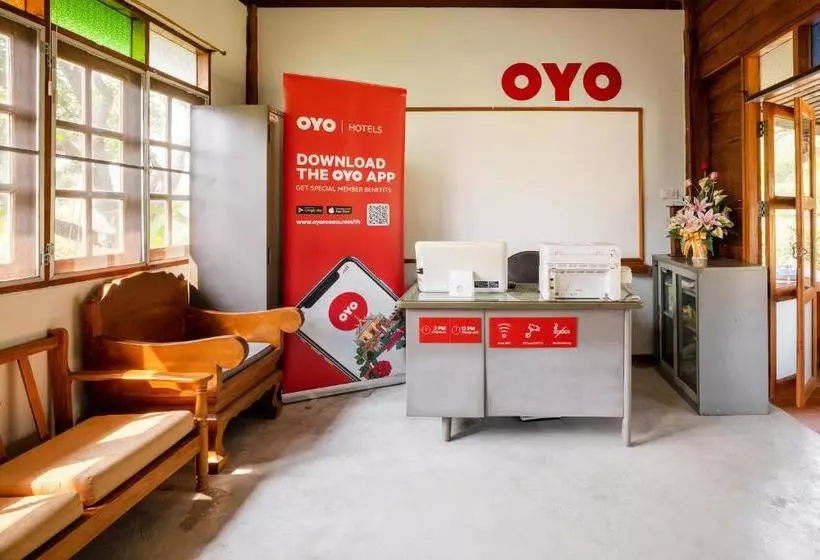هتل Oyo 766 Zompo Baan Din Resort