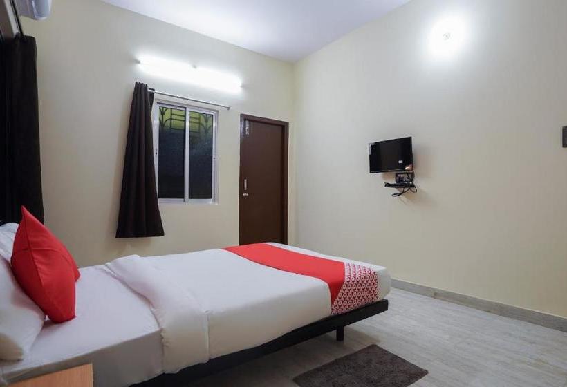 ホテル Flagship 76629 Bimla Regency