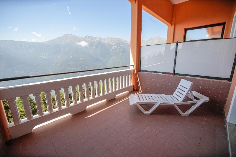 Pràcatinat Hotel & Restaurant