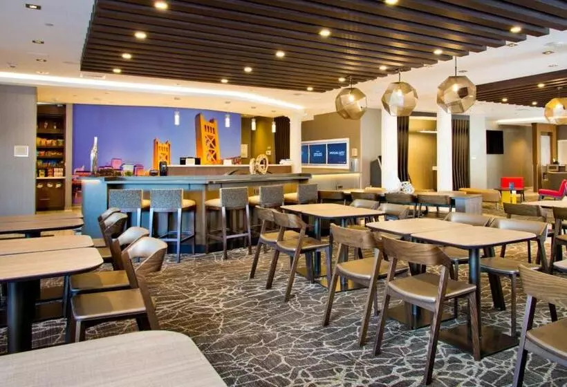 ホテル Springhill Suites By Marriott West Sacramento
