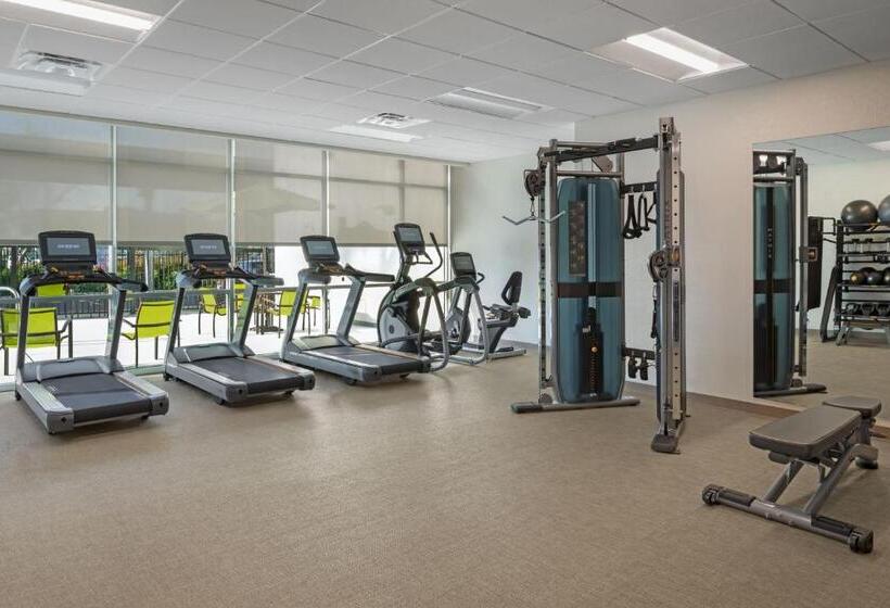 هتل Springhill Suites By Marriott West Sacramento