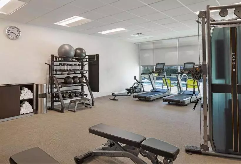 ホテル Springhill Suites By Marriott West Sacramento