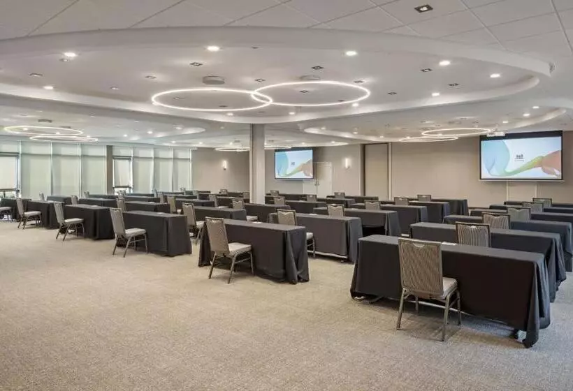 ホテル Springhill Suites By Marriott West Sacramento