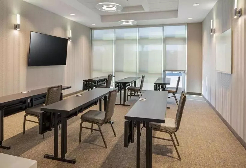 ホテル Springhill Suites By Marriott West Sacramento