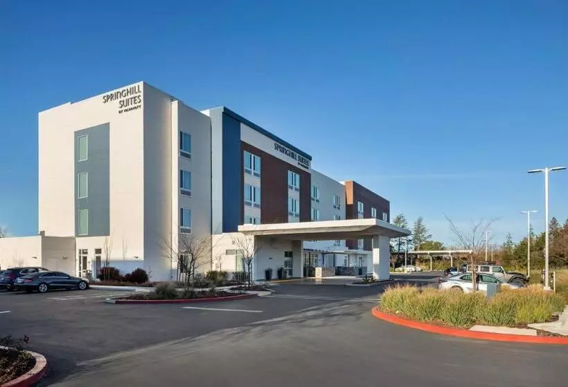 ホテル Springhill Suites By Marriott West Sacramento