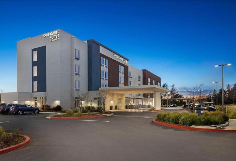 هتل Springhill Suites By Marriott West Sacramento