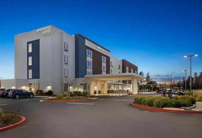 ホテル Springhill Suites By Marriott West Sacramento