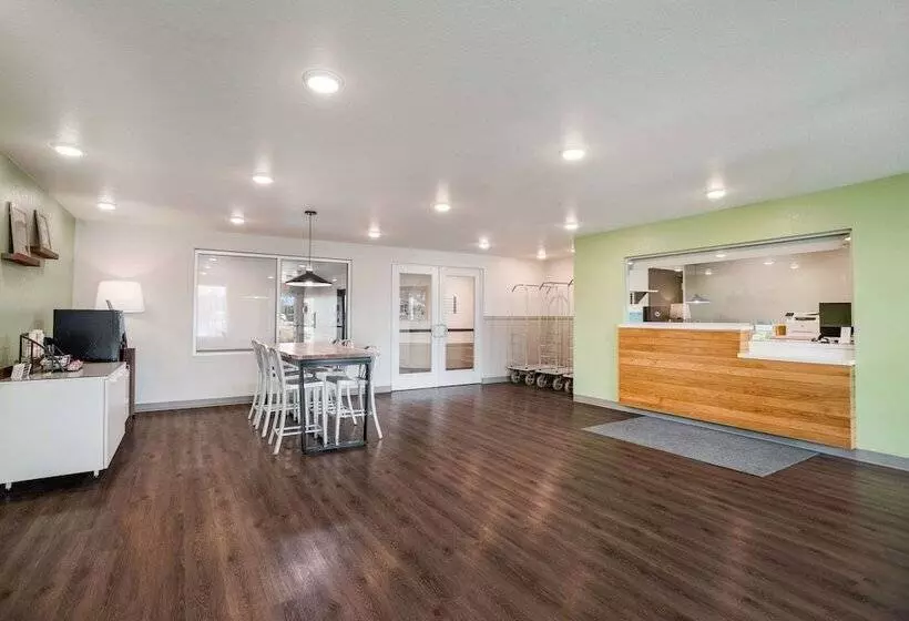 Hotelli Woodspring Suites Sulphur  Lake Charles