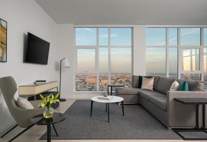 Level Los Angeles Downtown South Hill