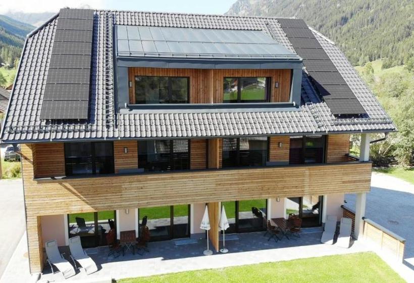 ユースホステル Longastubn