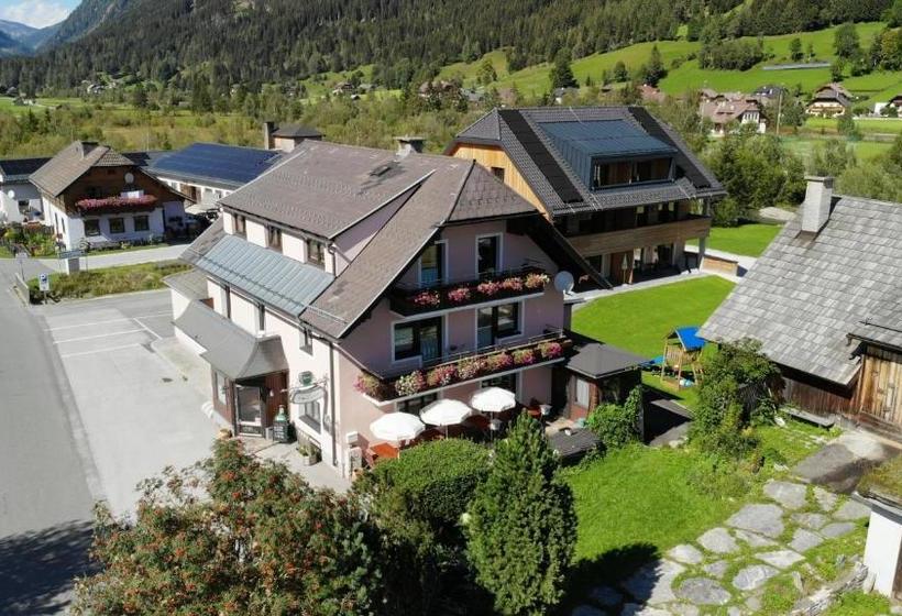 ユースホステル Longastubn