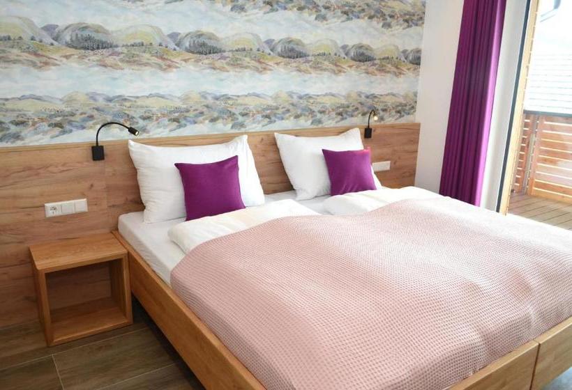 ユースホステル Longastubn