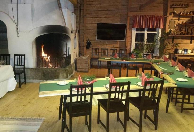 Schronisko Metsolan Pihapiiri