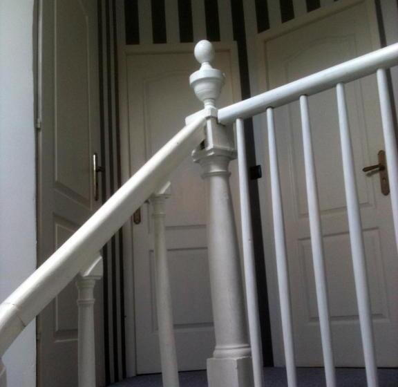 ベッドアンドブレックファースト Chambres D'hôtes De L'eglise