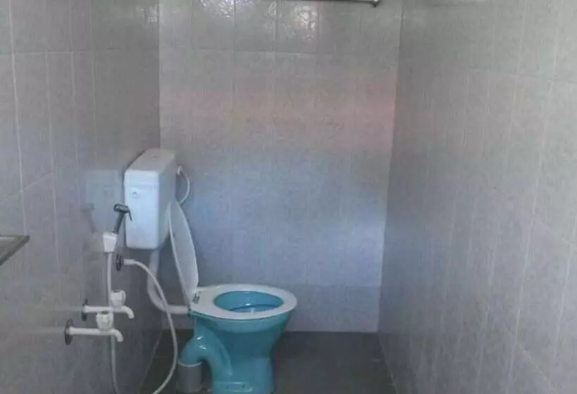 Aamiaismajoitus (B&B) Marayoor Holidays