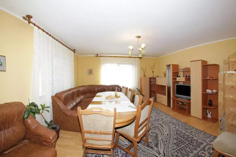 Aamiaismajoitus (B&B) Pension Bud