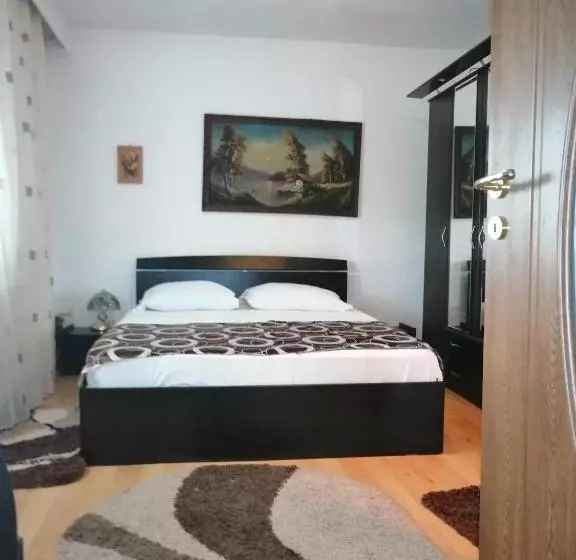 Aamiaismajoitus (B&B) Pension Bud