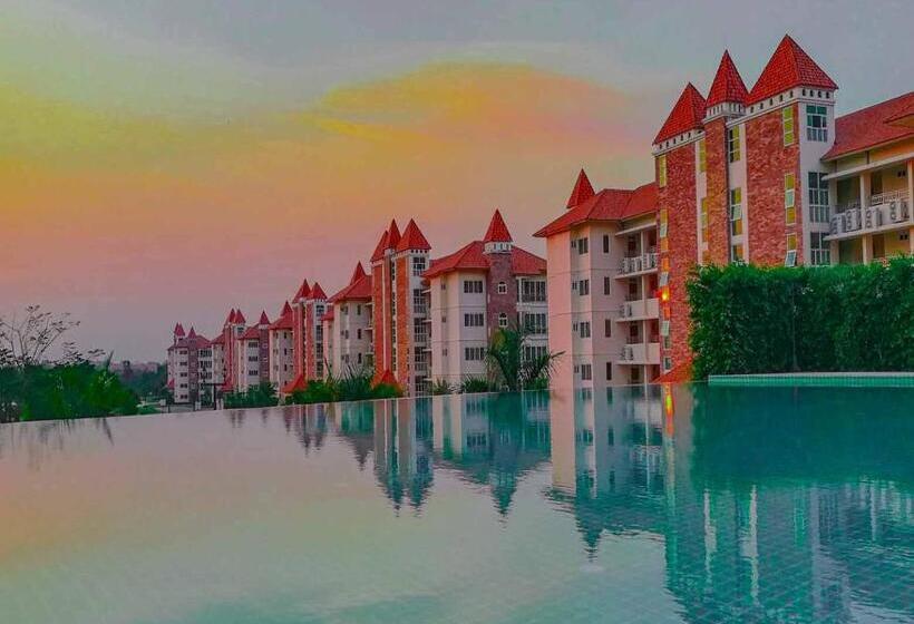 Happy City Golf & Resort