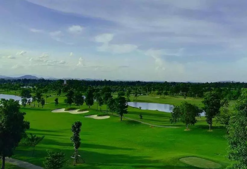 Happy City Golf & Resort