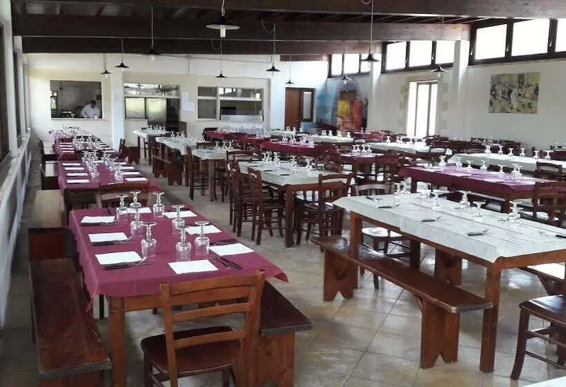 Hotelli Agriturismo Lu Podere