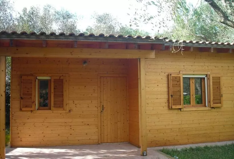 Hotelli Agriturismo Lu Podere