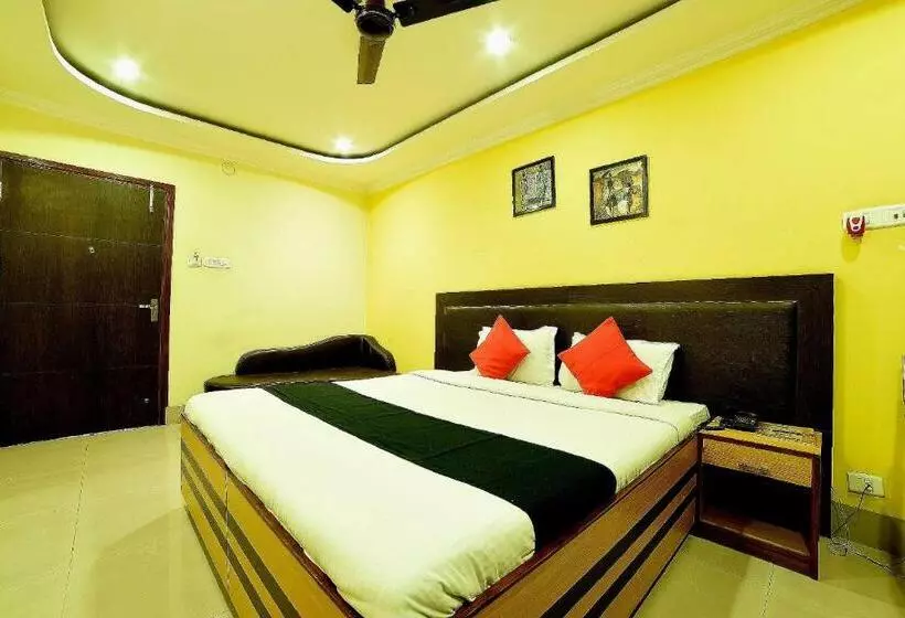 Collection O Hotel Highway Palace