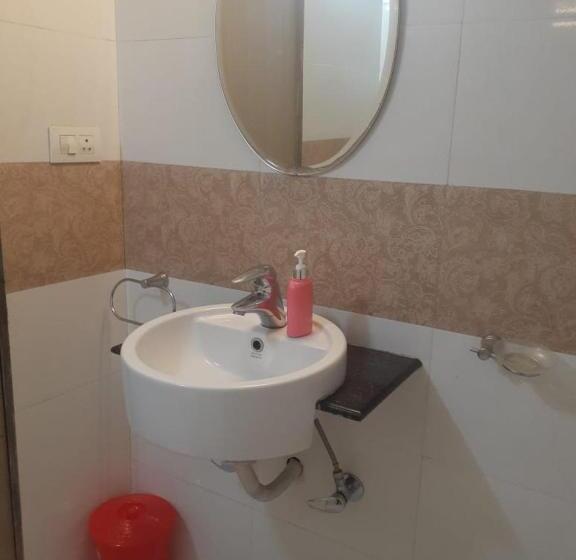 فندق Gourish Resort