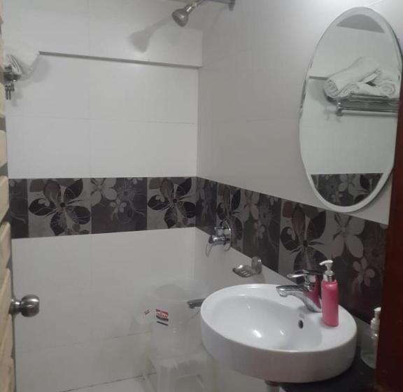 فندق Gourish Resort