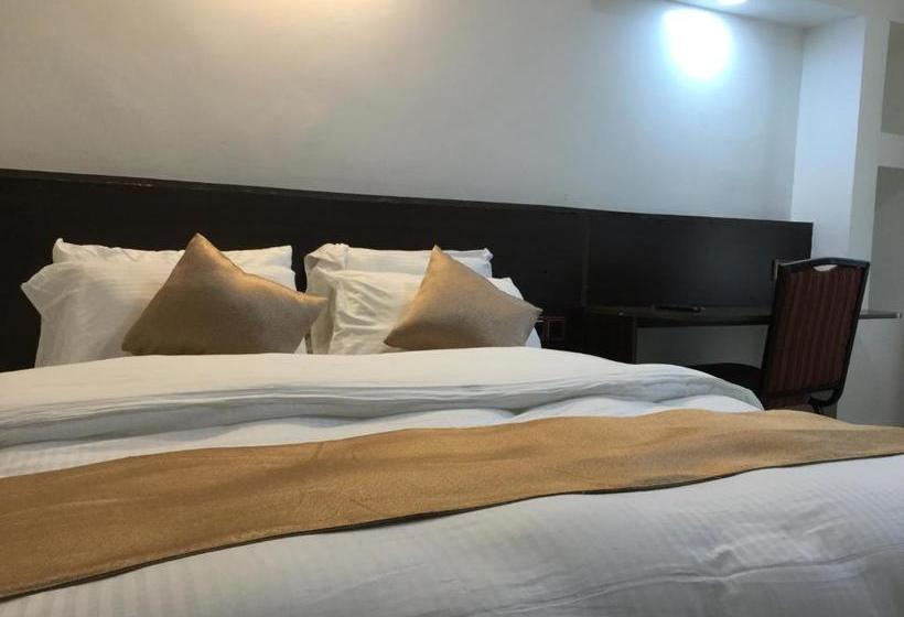 Hotel Oriental Palace