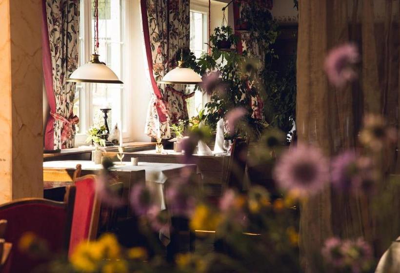 ホテル Zum Dorfschmied