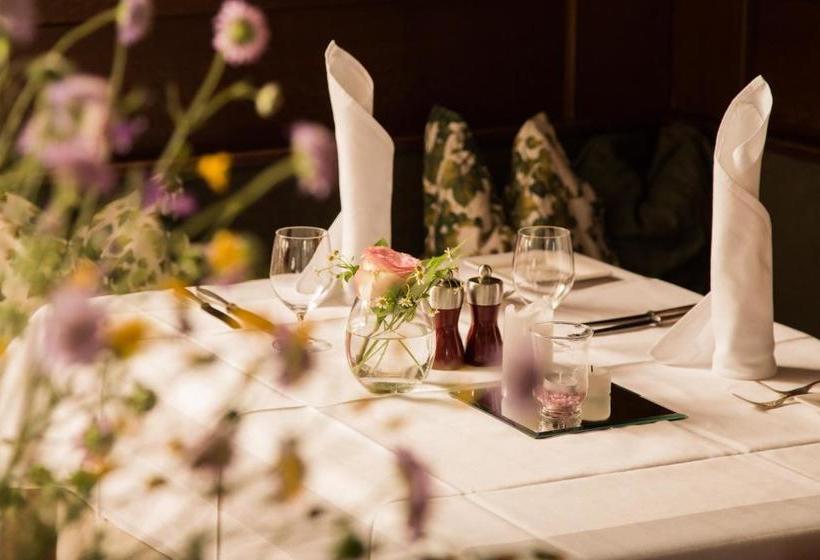 ホテル Zum Dorfschmied