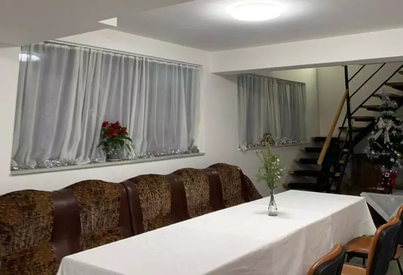 Pensiunea Denisa & Madalina