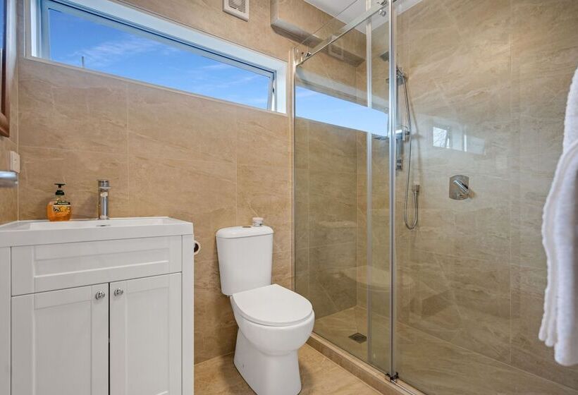 The Bays Bed And Breakfast