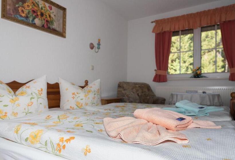 Waldhotel Dietrichsmühle