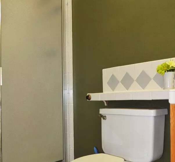 تختخواب و صبحانه Canyon Inn   Downtown Los Alamos