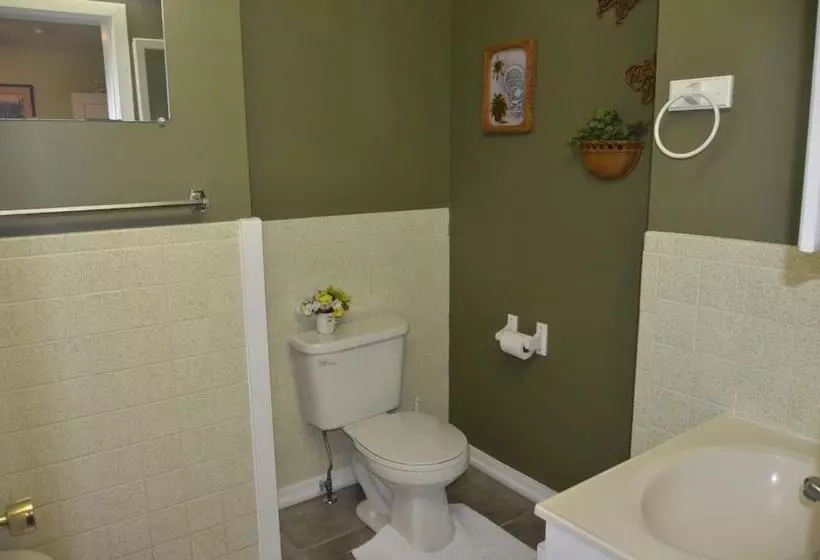 تختخواب و صبحانه Canyon Inn   Downtown Los Alamos