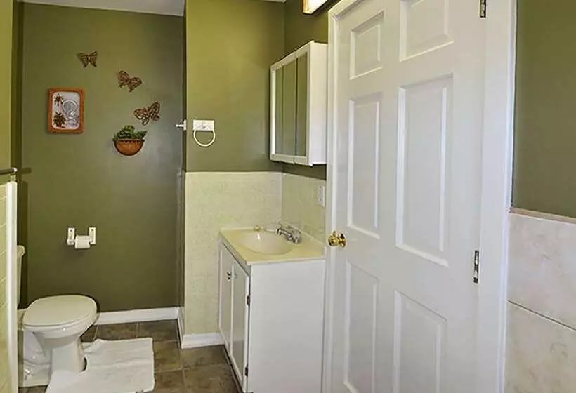 تختخواب و صبحانه Canyon Inn   Downtown Los Alamos