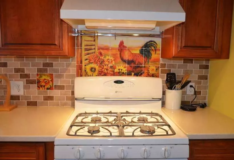 تختخواب و صبحانه Canyon Inn   Downtown Los Alamos