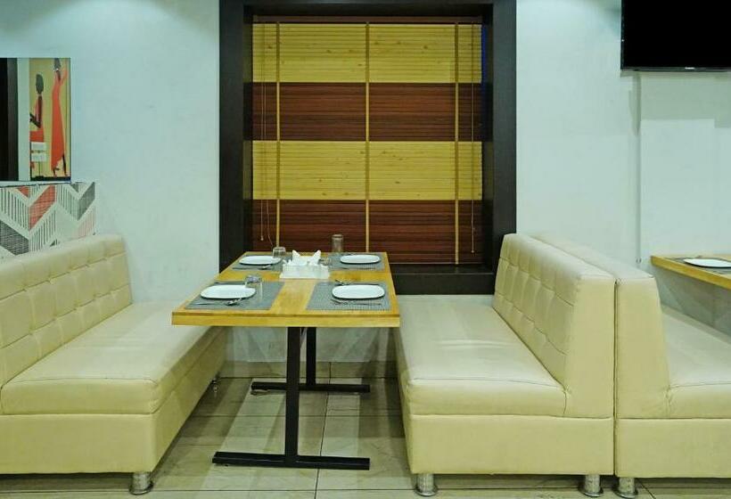 هتل Treebo Lazystay Grand Patia