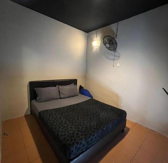 Hotelli Ghazrin S Garuda