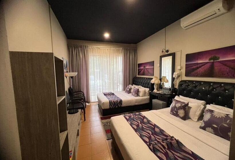 Hotelli Ghazrin S Garuda