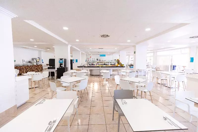 Complejo Blue Sea Puerto Resort Compuesto Por Hotel Canarife y Bonanza Palace