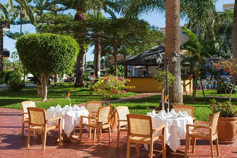 Complejo Blue Sea Puerto Resort Compuesto Por Hotel Canarife y Bonanza Palace